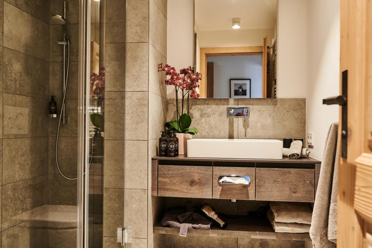 קפרון Serviced Luxury Chalet Evi, Ski-In Ski-Out מראה חיצוני תמונה