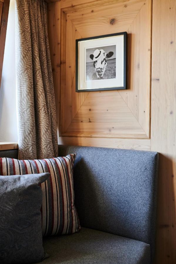 קפרון Serviced Luxury Chalet Evi, Ski-In Ski-Out מראה חיצוני תמונה