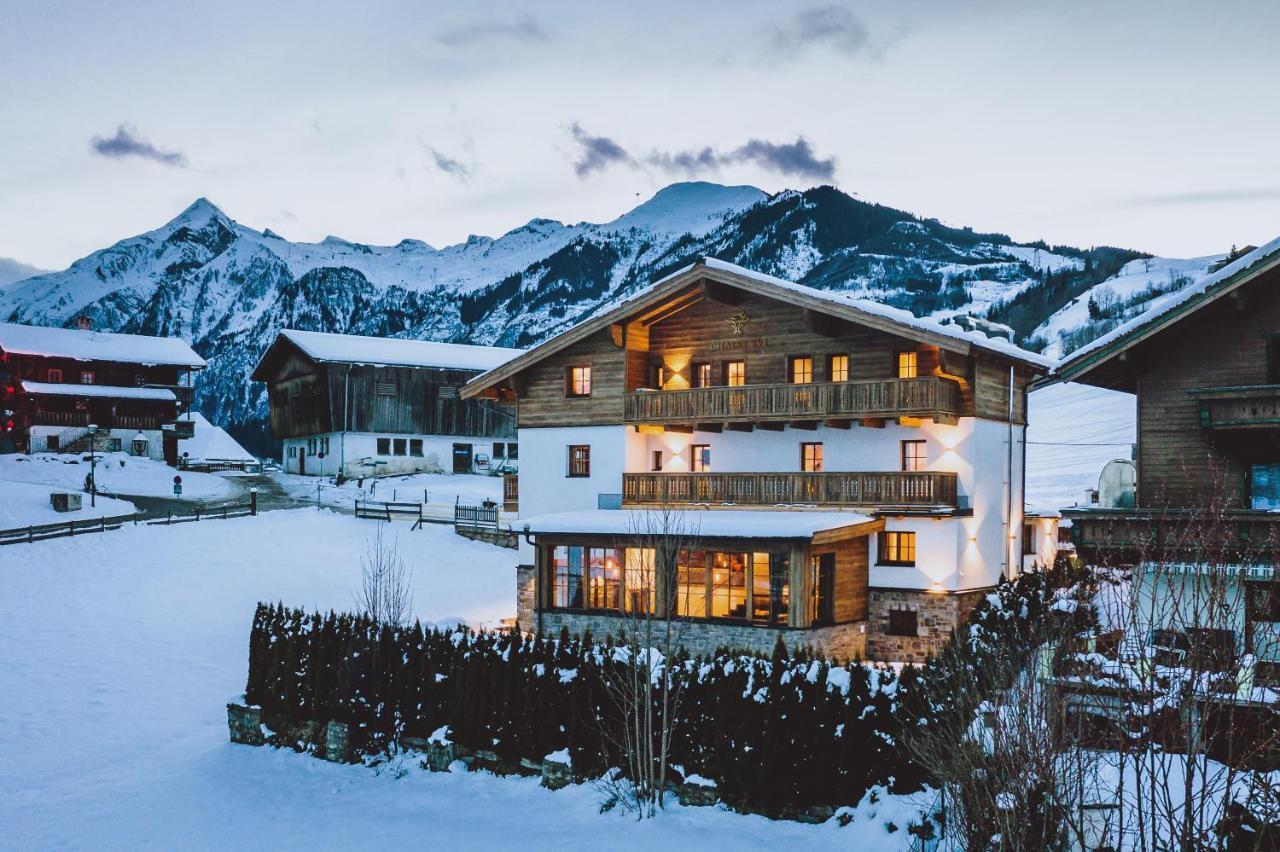 קפרון Serviced Luxury Chalet Evi, Ski-In Ski-Out מראה חיצוני תמונה