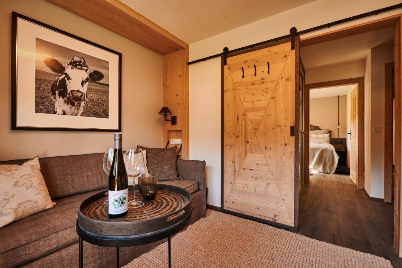 קפרון Serviced Luxury Chalet Evi, Ski-In Ski-Out מראה חיצוני תמונה