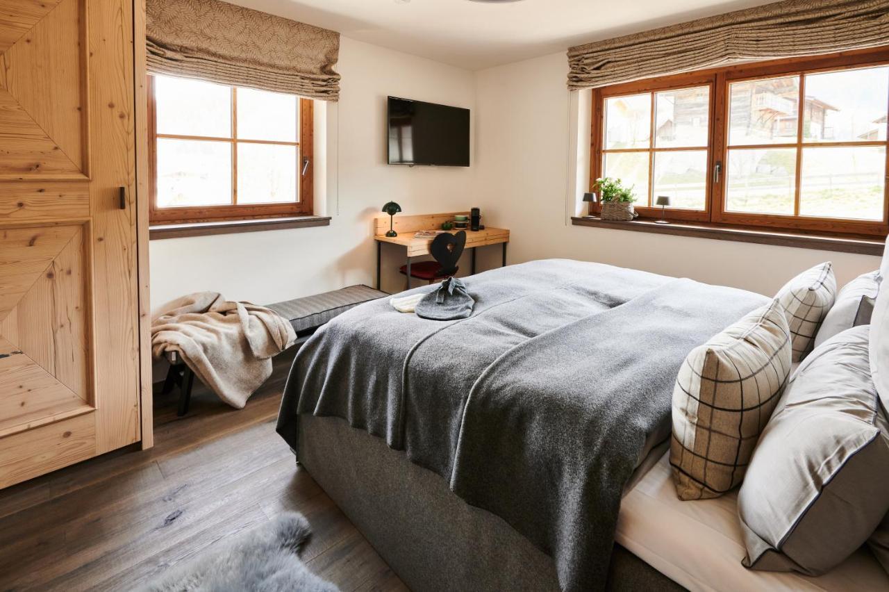 קפרון Serviced Luxury Chalet Evi, Ski-In Ski-Out מראה חיצוני תמונה